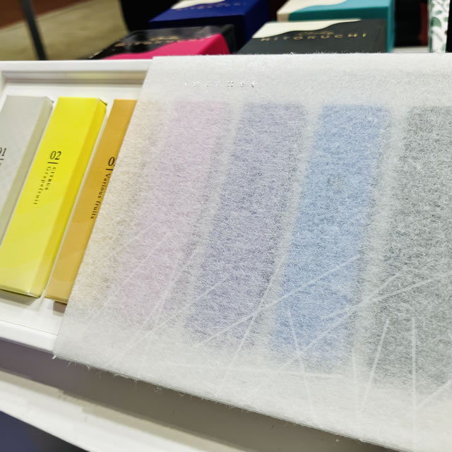 薄雲紙（はくうんし）